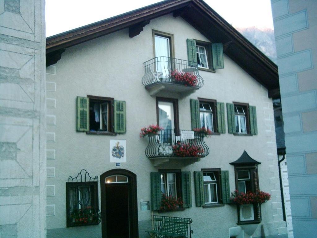 B&B Hotel & Appartements Chasa Valar Scuol Exterior photo