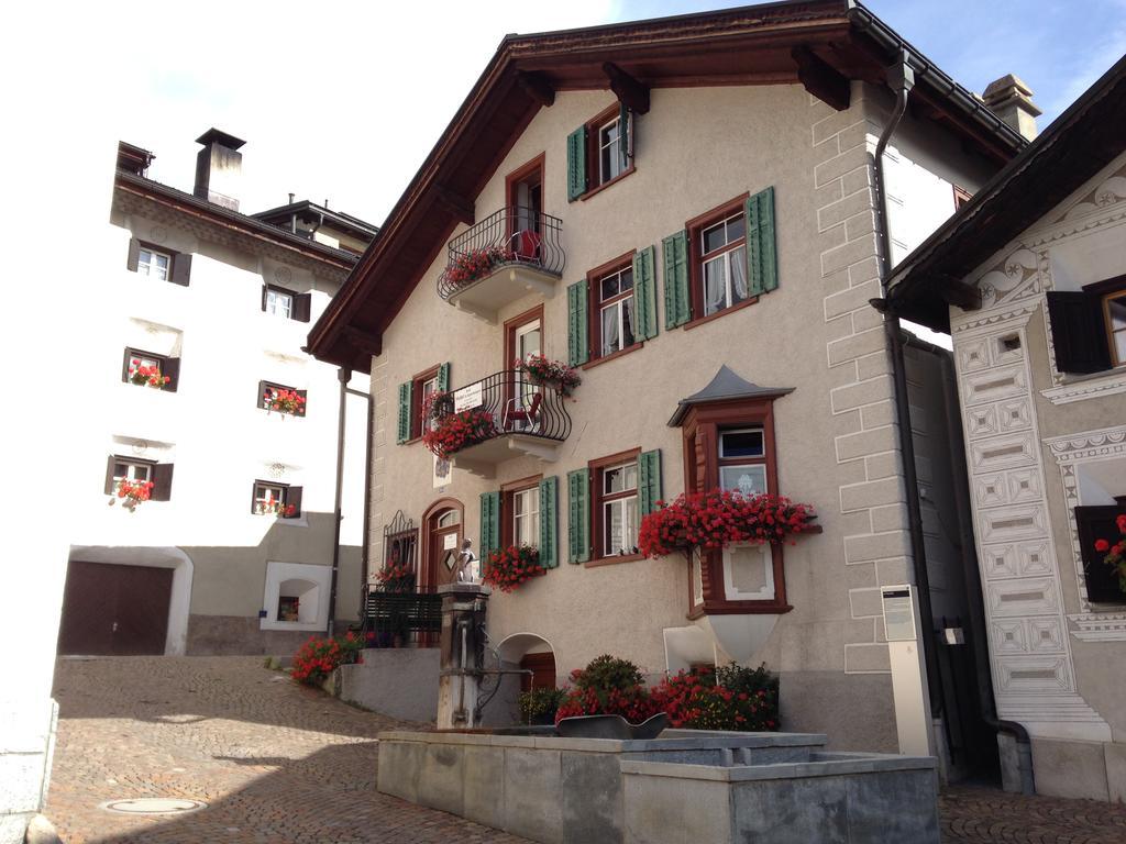 B&B Hotel & Appartements Chasa Valar Scuol Exterior photo